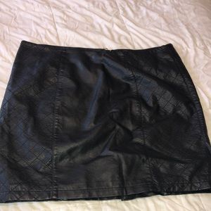 FOREVER 21 Faux Leather Mini Skirt